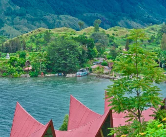 liburan danau toba